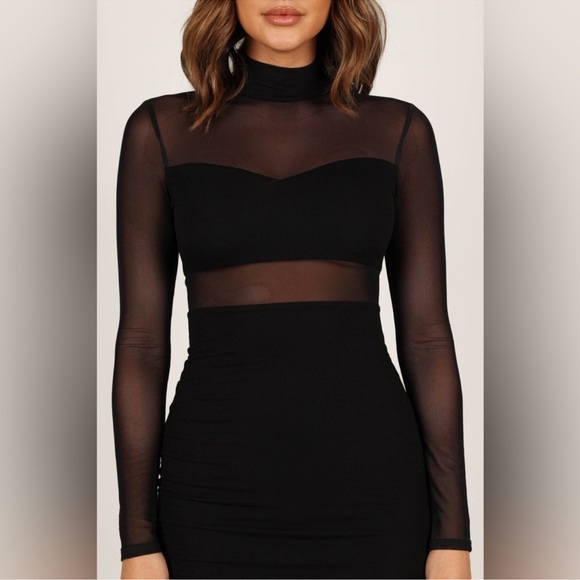 Petal & Pup Farrow Long Sleeve Midi Dress Size Medium Black NWOT - Picture 4 of 16